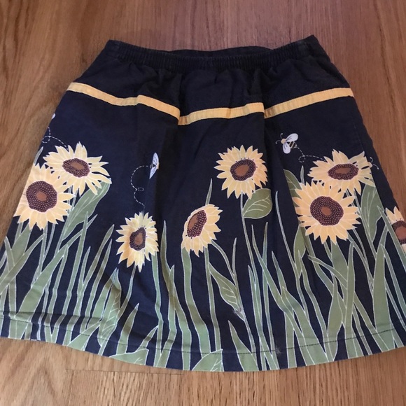 Gymboree Girl’s Size 4 Sunflower Skirt - Picture 1 of 1